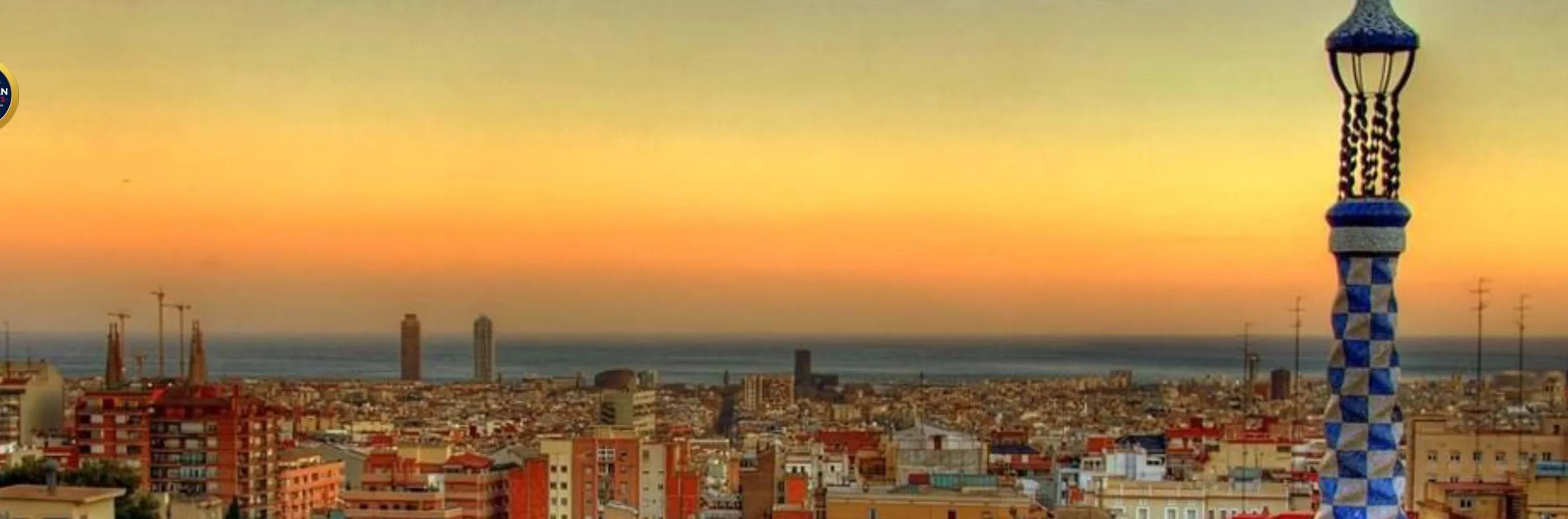 Barcelona al atardecer, desde el Park Güell hacia el mar